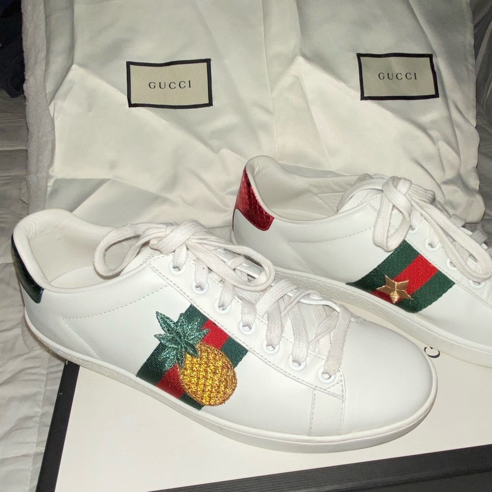 Gucci Women’s Ace sneaker with ladybug